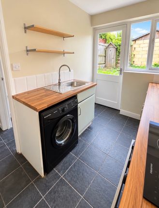 50, Prospect Hill, Swindon photo 5
