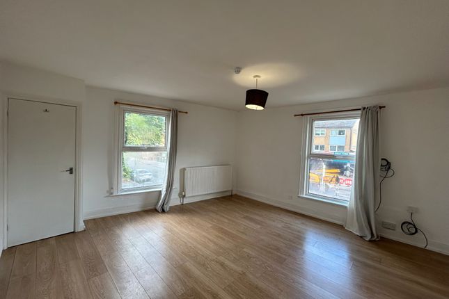 Flat 1, Sale photo 2