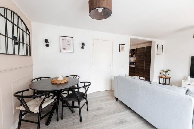5, Albertine Street, Harlow photo 4