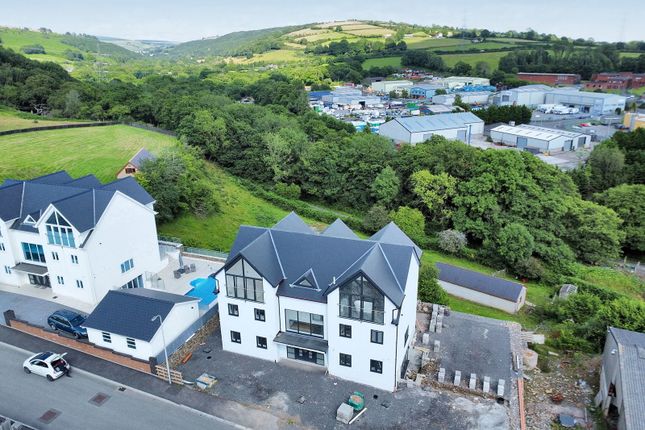 24, Abergarw Meadow, Bridgend photo 3