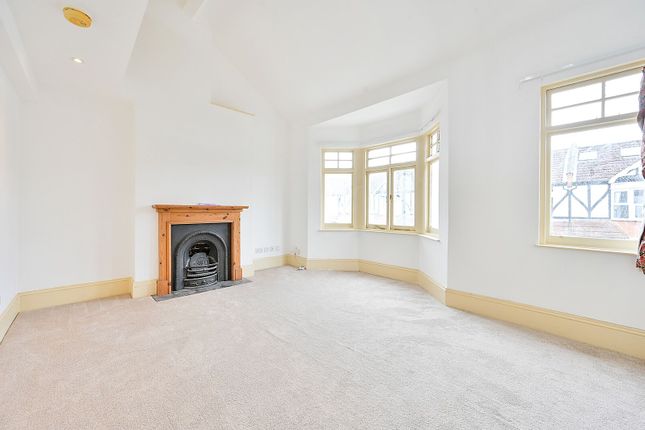 Elthorne Avenue, Ealing photo 4