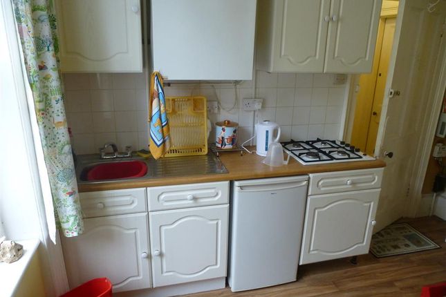 First Floor Flat, 20, Bloomsbury Place, BRIGHTON photo 3