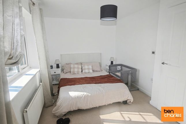 9, Laurel Court, Durham photo 4