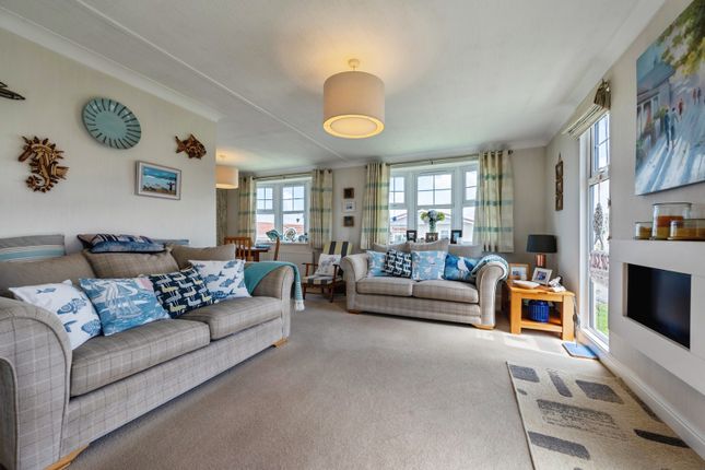 12 Porthmissen,, St. Merryn Holiday Village, Padstow photo 4