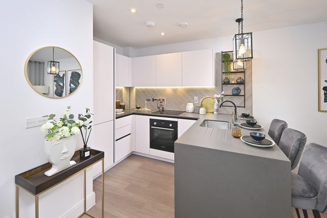 Town house for sale in Stoke Gardens, Slough