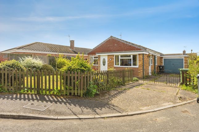 2-bed house on 5, Three Post Road, Thetford, £150,000