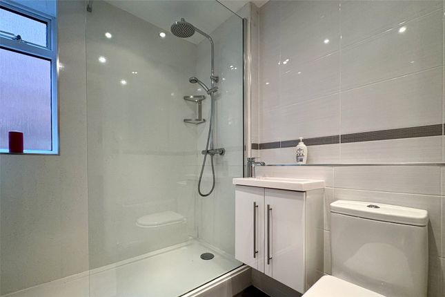 17, Oakhurst Close, Derbyshire photo 4