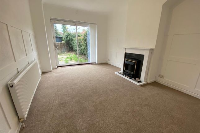 108, Church Elm Lane, Dagenham photo 2