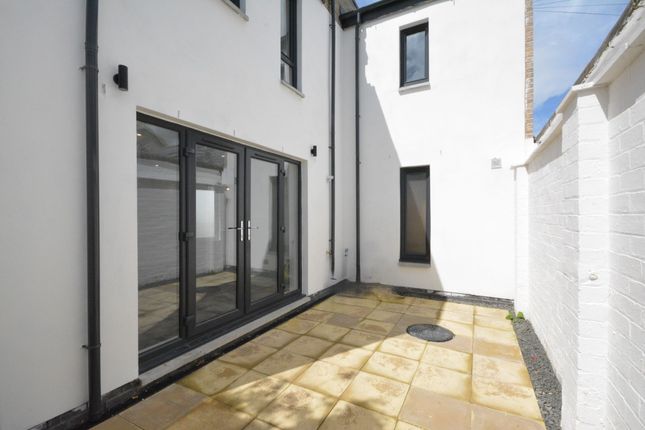 3a Bean Row, Falkirk photo 4