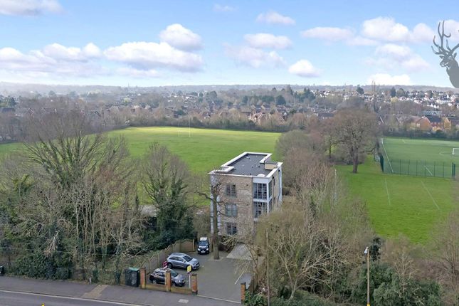 Thumbnail Flat for sale in Roding Road, Loughton