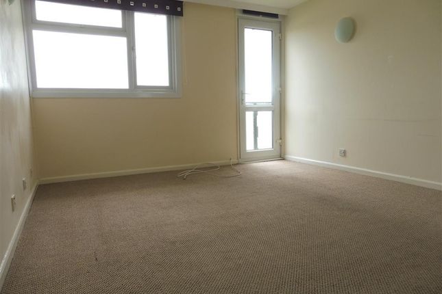 103, Cornwell Close, GOSPORT photo 4