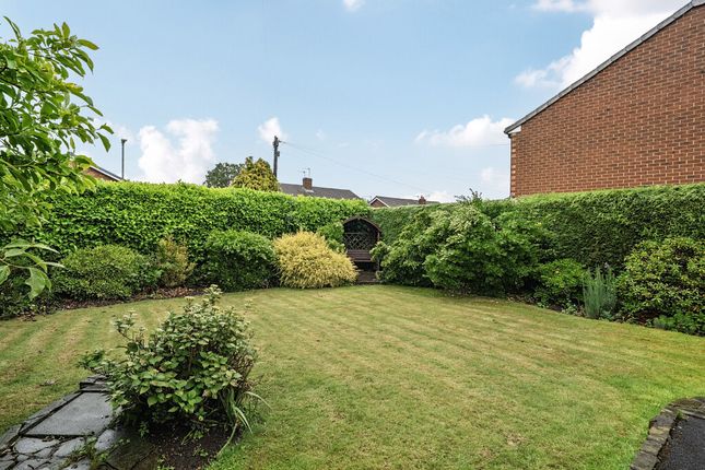 43, School Lane, Wakefield photo 2