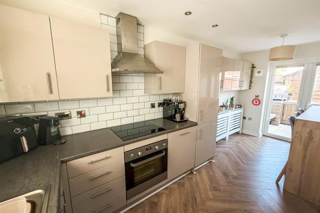 6, Kinalt Crescent, St Martins photo 2