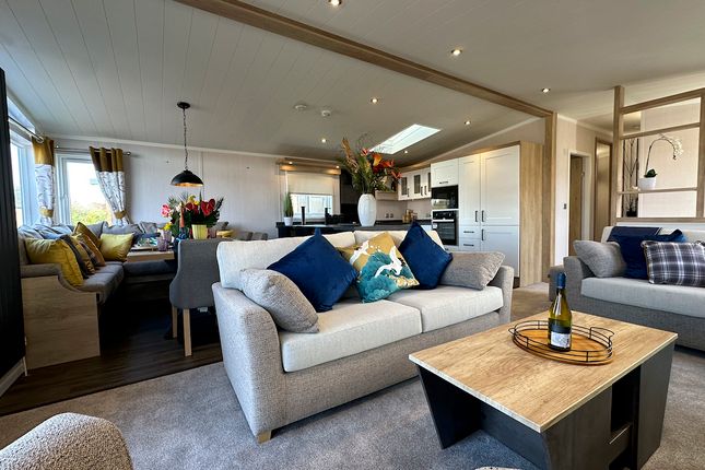 Nottage Park Lodges, Moor Lane Nottage, Porthcawl photo 2