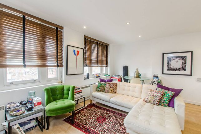 Flat to rent in Hampstead High Street, Hampstead, London