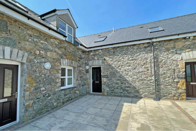 Thumbnail Cottage to rent in Garnedd, 14 Cefn Cwmwd Cottages, Llangefni, Ynys Môn