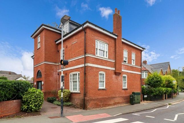 6 The Limes,, Bridge Road, Kings Langley photo 4