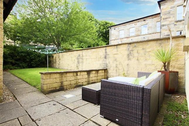 Town house for sale in The Piazza, Lancaster