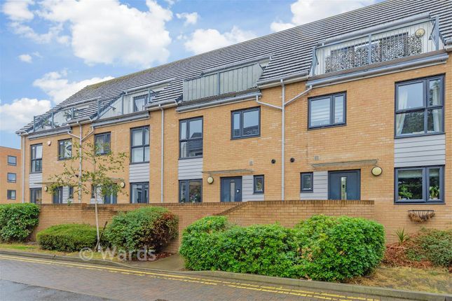 109, Creek Mill Way, Dartford photo 2