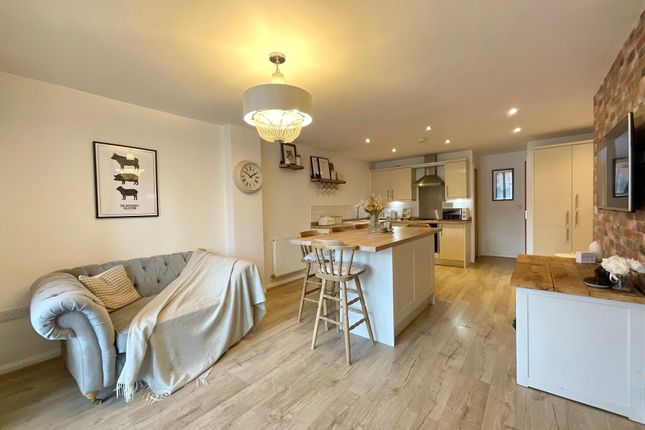 10 Stallington Mews Galton Croft, Stoke-On-Trent photo 2