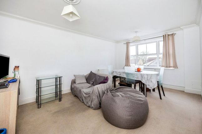 Flat for sale in Tower View, Chartham, Canterbury