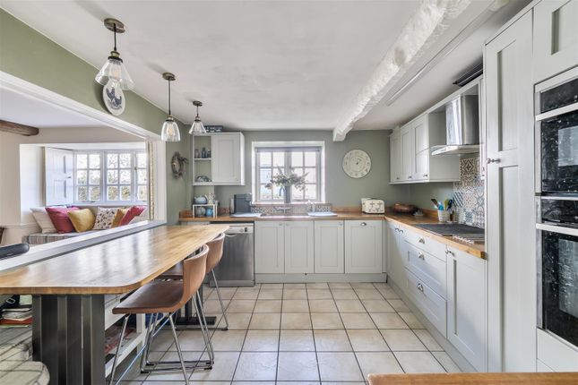 3 Charmouth House, The Street, Bridport photo 4
