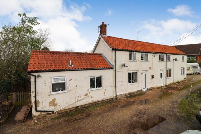 Terraced house for sale in Westgate Street, Hevingham