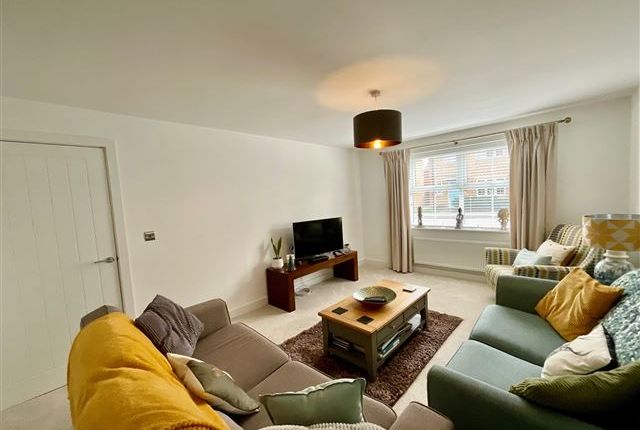 58, Lampman Way Costhorpe, Worksop photo 4