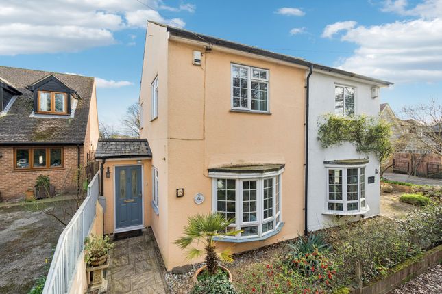 2-bed house on April Cottage, Ockwells Road, Maidenhead, £475,000
