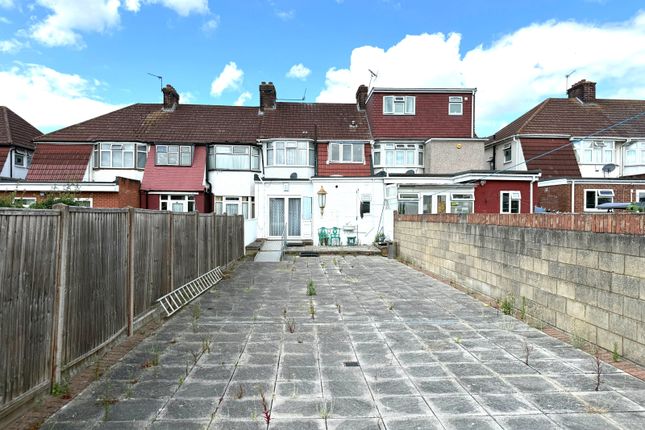 46 Kingsley Avenue, Southall photo 4