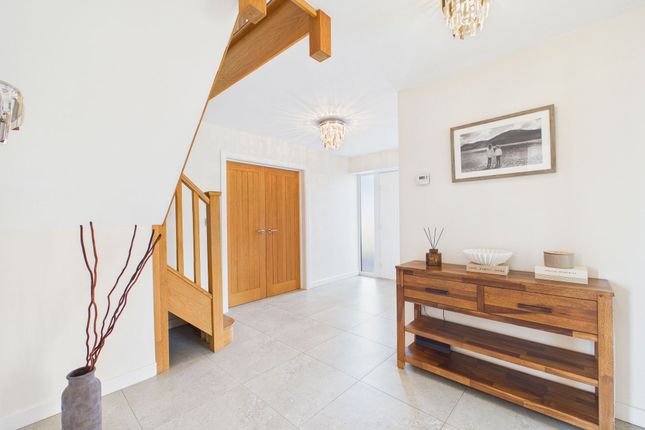 3 Rowantree Close, Whitehaven photo 3