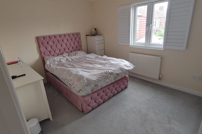 Whatsapp Image 2025-10-21 At 8.11.51 Pm.Jpeg