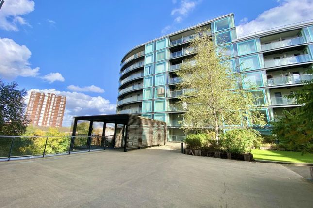 Studio flat on 510 Navigation Building, Station Approach, Hayes, £199,950