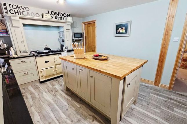 2 Venns Court, Venns Lane, Hereford photo 3