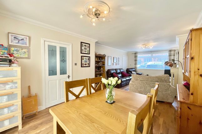 80 Highfield Drive, Stoke-On-Trent photo 3