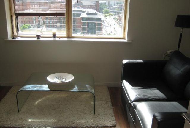 Flat to rent in Wellington Street, Leeds