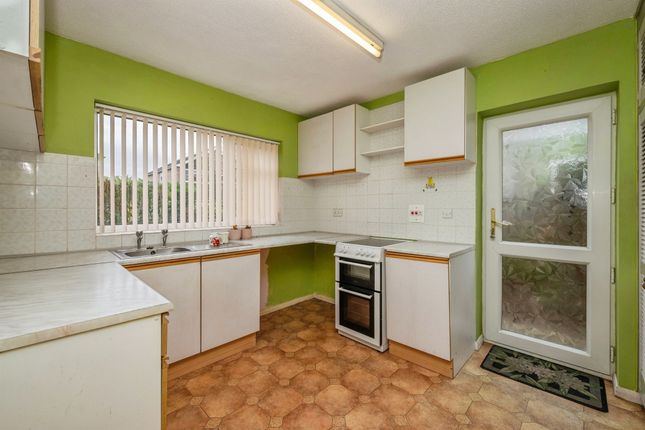 69, Holman Road, Norwich photo 3