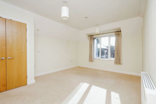 Flat for sale in Linum Lane, Uckfield