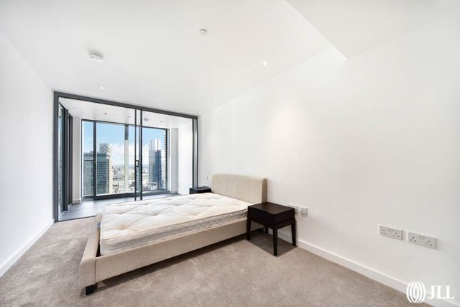 Flat to rent in 10 Marsh Wall, London