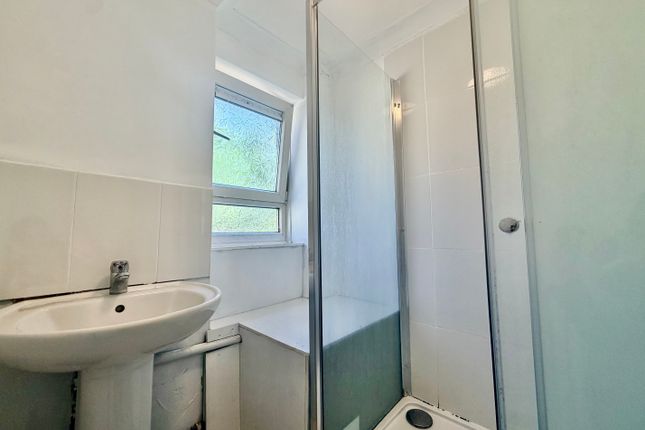 Flat 10, Reigate House, Clarendon Street, PORTSMOUTH photo 2