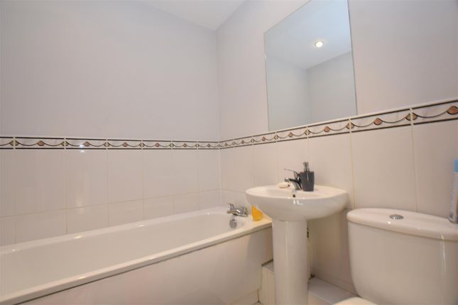 Flat for sale in Stanycliffe Lane, Middleton, Manchester