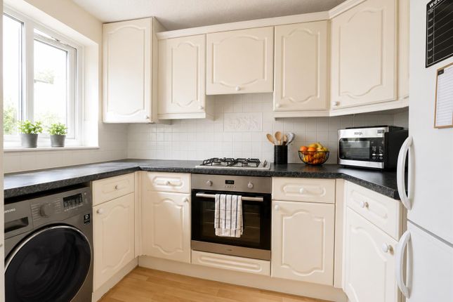 11, St. Anthonys Place, Milton Keynes photo 4