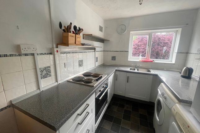 20 Oak Ridge, Swansea photo 3