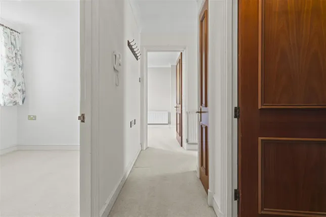 17, Berkley Court, Wilmington Square, Eastbourne photo 4