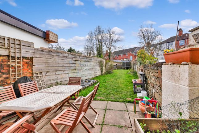 77, Romilly Crescent, Cardiff photo 3
