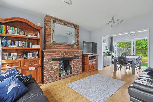 23, Orchard Avenue, Hockley, Essex, SS5 5BA, Hockley photo 2