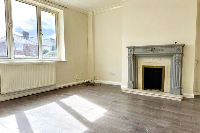 19, Derwent Gardens, Goldthorpe photo 4