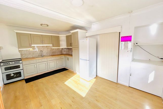 9 Barsbank Lane, Lymm photo 3