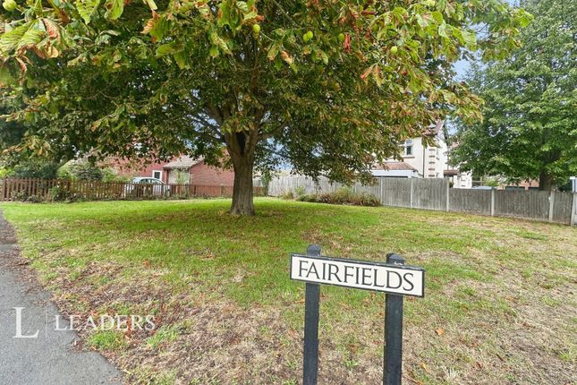 Room 1, 17, Fairfields, Cambridgeshire photo 3