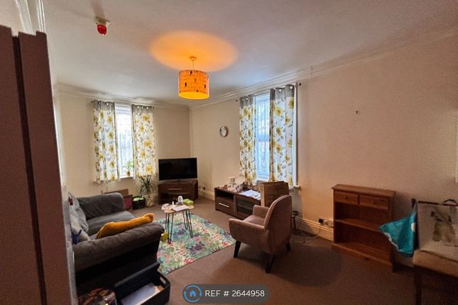 Flat, Westgate Lodge Westgate Bay Avenue, Westgate-On-Sea photo 2